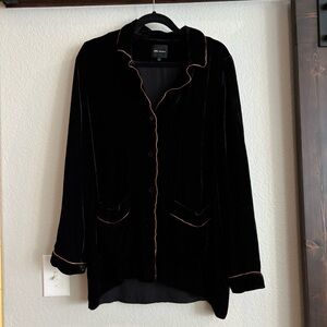 Elegant Black Velvet Shirt with Trim